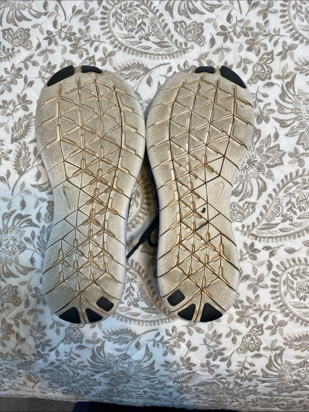 Nike Black & White Knit Running Sneakers